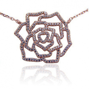 Rosa conjunto con piedras rosado
